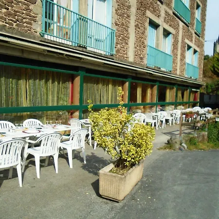 Les Rocks Hotel *